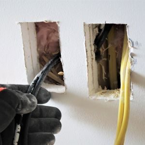 electrician kelowna outlet & switch relocation
